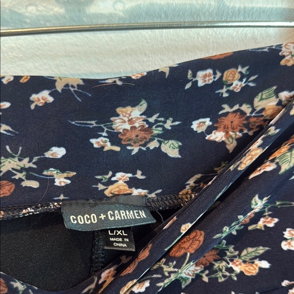 Coco + Carmen Large XL Navy Floral Print Leggings - Picture 4 of 8